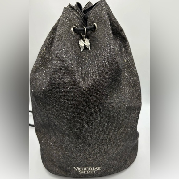 Victoria's Secret Angel Wings Glam Glitter Drawstring Bag NWOT & Mirror Compact - Picture 3 of 15